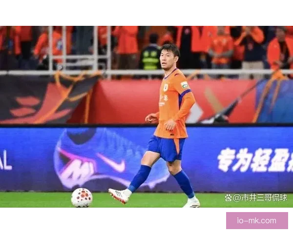 李源一在国足比赛中因严重犯规染红被罚下 赛后引发热议